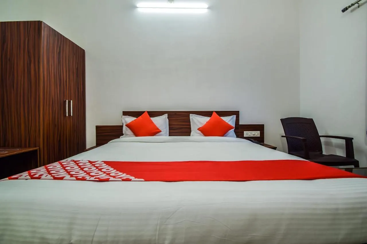 ***  Oyo 23381 Hotel Sagar Ratna Udaipur Hindistan