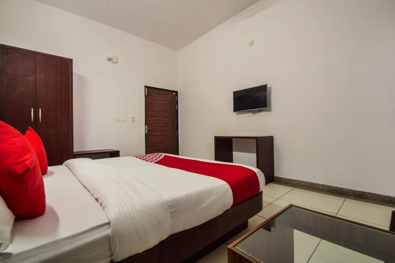 Oyo 23381 Hotel Sagar Ratna Удайпур